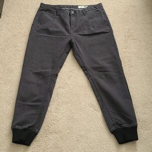 Howe dress joggers sz 34